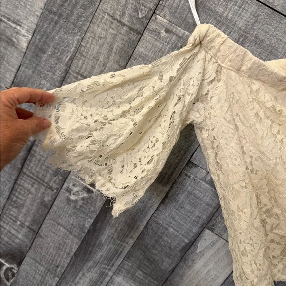 Jessica Simpson Cream Off Shoulder Lace Blouse. Boho Beachy Whimsical Fairy Core - Picture 5 of 8
